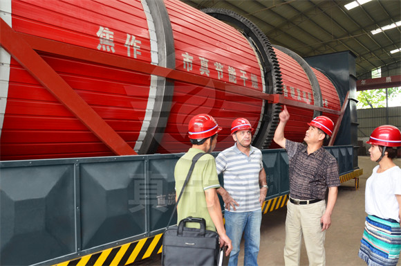 醬油渣烘干機(jī)運(yùn)行現(xiàn)場(chǎng) 醬油渣烘干機(jī)運(yùn)行現(xiàn)場(chǎng)